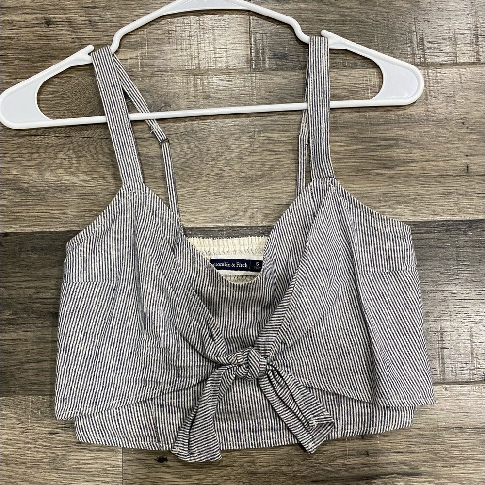 A&F linen crop tank